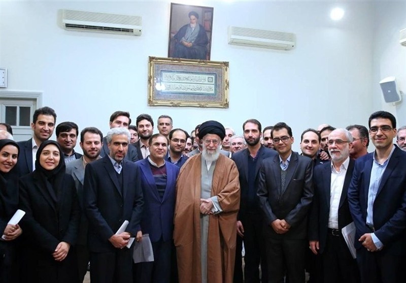ستاد ویژه توسعه فناوری نانو , فناوری نانو , ستاد توسعه فناوری‌های نانو و میکرو , مجلس شورای اسلامی ایران , معاونت علمی و فناوری ریاست جمهوری , ویلموتس , فوتبال ایران , تیم ملی فوتبال ایران , 