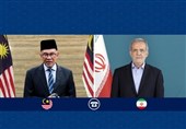 تأکید پزشکیان و انور ابراهیم بر تقویت همکاری‌های جهان اسلام