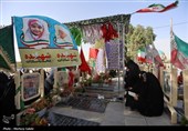مراسم دعای عرفه در گلزار شهدای اصفهان