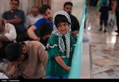 حال‌وهوای زائران حرم بانوی کرامت در دعای عرفه