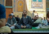 حال‌وهوای زائران حرم بانوی کرامت در دعای عرفه