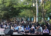 برگزاری دعای عرفه در جوار شهدای گمنام