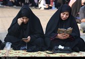 برگزاری دعای عرفه در جوار شهدای گمنام