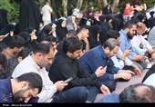 برگزاری دعای عرفه در جوار شهدای گمنام