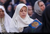 برگزاری مراسم و قرائت دعا روح بخش عرفه در بوشهر