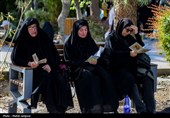 برگزاری دعای پرفیض عرفه در گلستان شهدای اصفهان