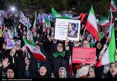 طنین «لبیک یا خامنه‌ای» در شب عید قربان در میدان‌داری بوشهری‌ها
