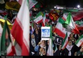 طنین «لبیک یا خامنه‌ای» در شب عید قربان در میدان‌داری بوشهری‌ها