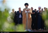 اقامه نماز باشکوه عید قربان در محوطه شهیدگاه شیخ صفی‌الدین اردبیلی