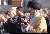 اقامه نماز باشکوه عید قربان در محوطه شهیدگاه شیخ صفی‌الدین اردبیلی