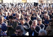 اقامه نماز باشکوه عید قربان در محوطه شهیدگاه شیخ صفی‌الدین اردبیلی
