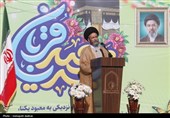اقامه نماز باشکوه عید قربان در محوطه شهیدگاه شیخ صفی‌الدین اردبیلی