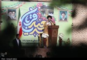 اقامه نماز باشکوه عید قربان در محوطه شهیدگاه شیخ صفی‌الدین اردبیلی