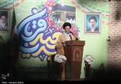 اقامه نماز باشکوه عید قربان در محوطه شهیدگاه شیخ صفی‌الدین اردبیلی