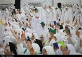 مراسم دعای عرفه در صحرای عرفات
