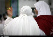 مراسم دعای عرفه در صحرای عرفات