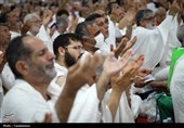 مراسم دعای عرفه در صحرای عرفات