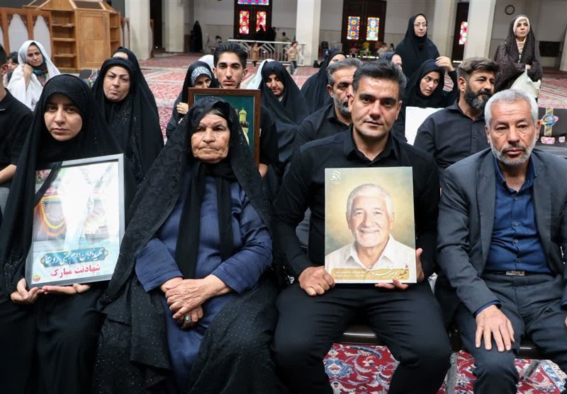 تجلیل از 249 خانواده شهید جنگ تحمیلی سوم در شیراز + تصاویر