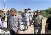 تشییع پیکر شهید صیاد زید ماهیگیر لارکی در  جزیره لارک