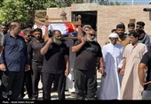 تشییع پیکر شهید صیاد زید ماهیگیر لارکی در  جزیره لارک