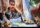 جشن تولد طلبه شهید توکلی در گلزار شهدای قم