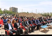 آیین خشت‌گذاری مدرسه 9 کلاسه امام خمینی(ره) شهرستان خمین