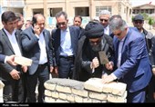 آیین خشت‌گذاری مدرسه 9 کلاسه امام خمینی(ره) شهرستان خمین