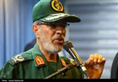 حضور مردم در میدان، موجب دلگرمی مسئولان و خنثی شدن توطئه دشمنان است