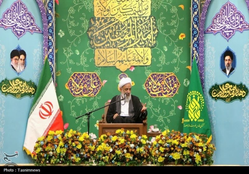 وحدت تحت زعامت ولایت فقیه از وظایف مهم عصر غیبت است