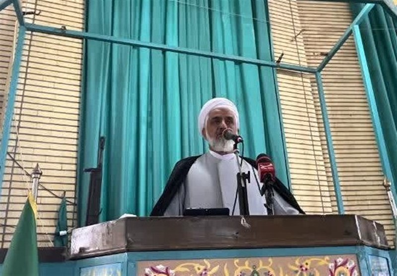 ایستادگی ملت ایران موجب عزت کشورمان و خواری دشمنان شده است