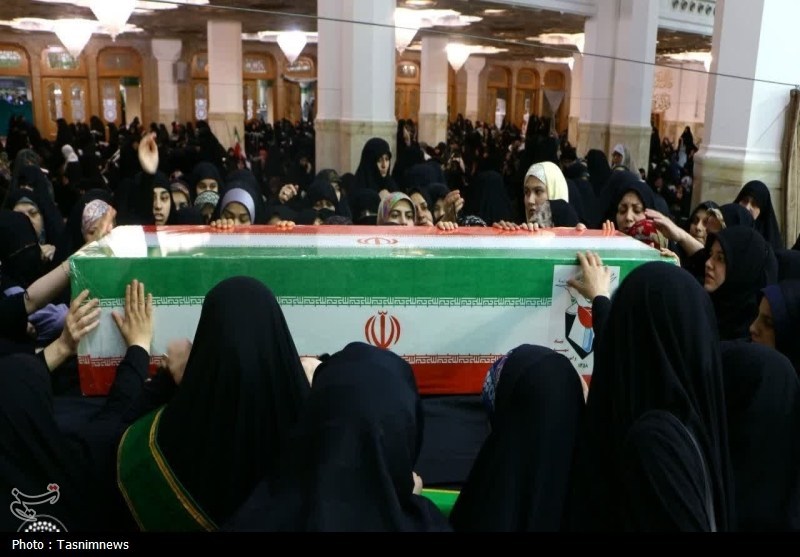 تشییع پیکر شهیده اعظم سراجی‌نژاد در قم پس از 70 روز تفحص