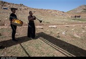 ساز چپی یک ساز کوچک و محلی است که در زمان اجرای گِرِو نواخته می‌شود و صدای حزن‌آلود آن با صدای شیون و ناله‌ی زنان در‌می‌آمیزد.