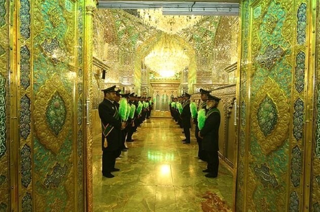 حرم مطهر شاهچراغ(ع) سوگوار امام(ره) و مهیای جشن غدیر