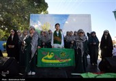 اهتزاز پرچم مزین به نام علی ولی الله (ع) بر فراز شهر همدان