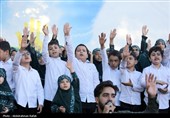 اهتزاز پرچم مزین به نام علی ولی الله (ع) بر فراز شهر همدان