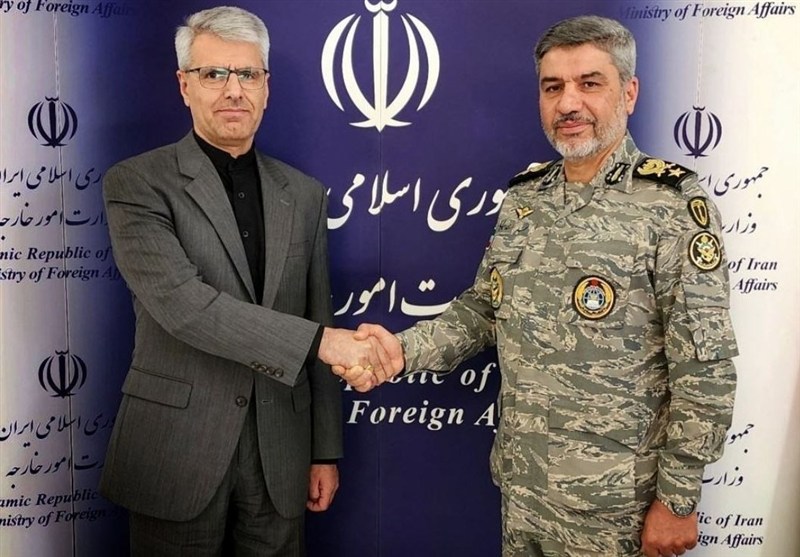 دیپلماسی و میدان، دوشادوش یکدیگر برای ایران