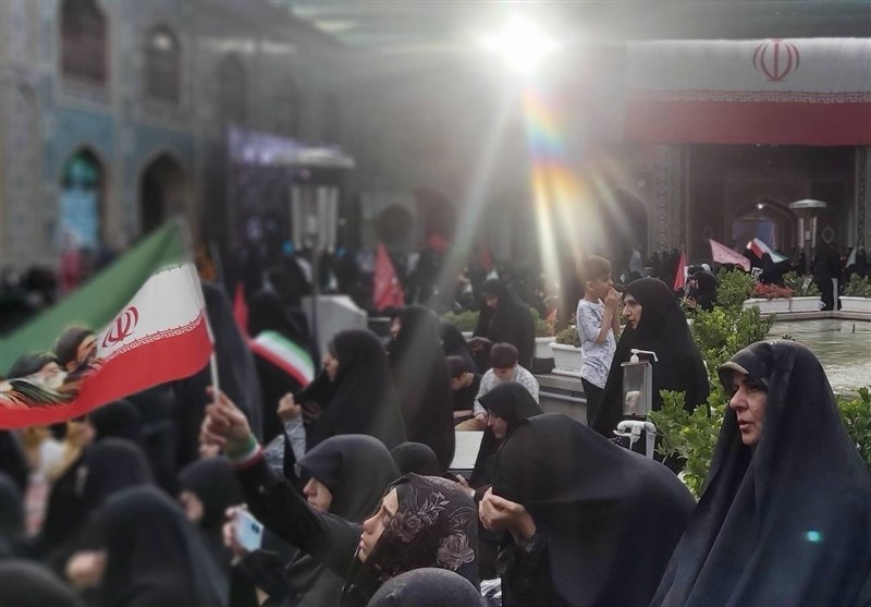جنگ آمریکا و رژیم صهیونیستی علیه ایران , آیت‌الله سید علی خامنه‌ای , آیت الله سید مجتبی خامنه‌ای , امام شهید , خانواده شهدا , مراسم تشییع , 
