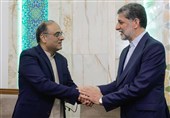سفیر جدید پاکستان ماموریت خود را با سفر به قم و مشهد آغاز کرد