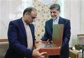 Pakistan’s New Envoy Discusses Pilgrim Services with Astan Quds Razavi