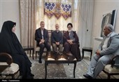 دیدار مسئولان کشوری و استانی با خانواده شهیدای ورامین