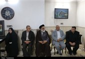 دیدار مسئولان کشوری و استانی با خانواده شهیدای ورامین