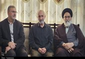 دیدار مسئولان کشوری و استانی با خانواده شهیدای ورامین