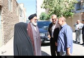 دیدار مسئولان کشوری و استانی با خانواده شهیدای ورامین