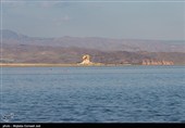 جزیره مشت عثمان، یکی از کوچکترین جزایر پارک ملی دریچه ارومیه است.