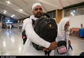 بازگشت نخستین گروه پروازی حجاج به مشهد