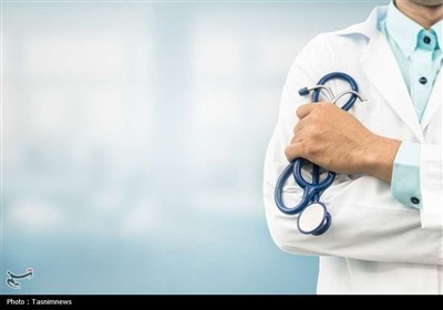 حکم مراجعه زن به پزشک مرد چیست؟