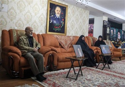 دیدار فرمانده قرارگاه‌خاتم با خانواده شهیدان نصیرزاده و دره‌باغی
