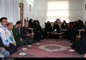 دیدار فرمانده سپاه انصارالمهدی با خانواده شهدا