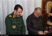 دیدار فرمانده سپاه انصارالمهدی با خانواده شهدا