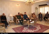 دیدار فرمانده سپاه انصارالمهدی با خانواده شهدا